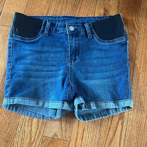 Maternity short size small - Picture 1 of 3